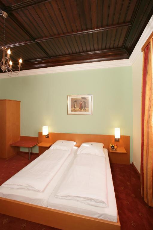 Altstadt-Hotel Zieglerbraeu داخاو الغرفة الصورة