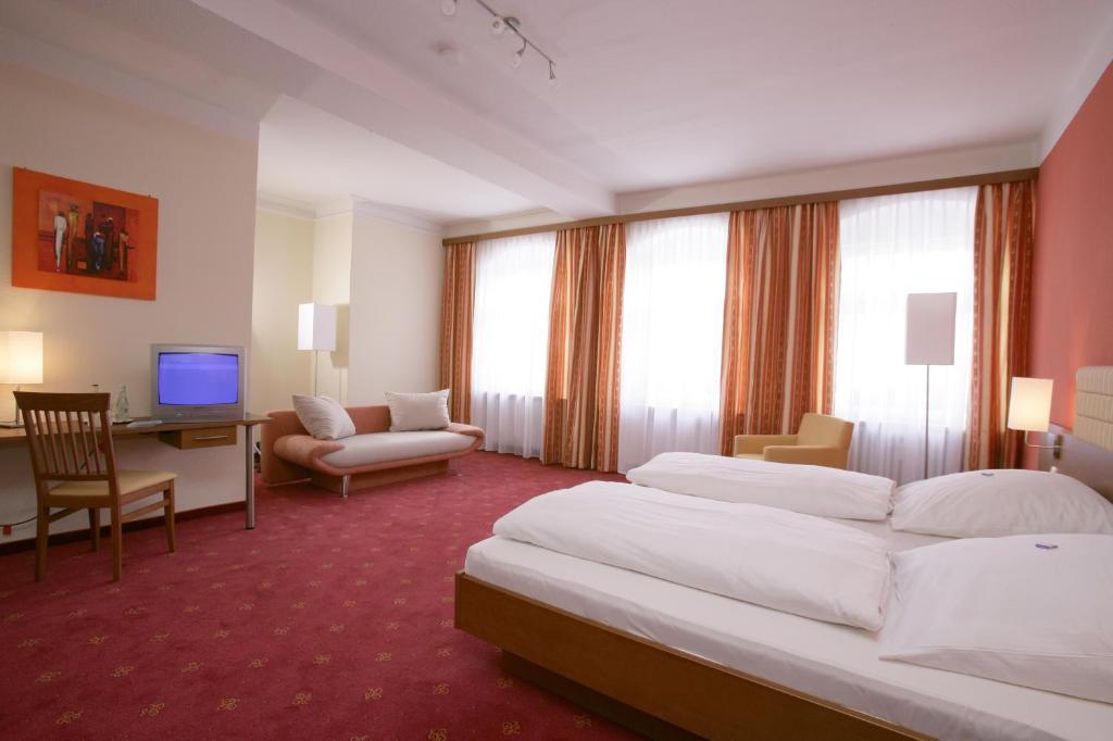 Altstadt-Hotel Zieglerbraeu داخاو الغرفة الصورة