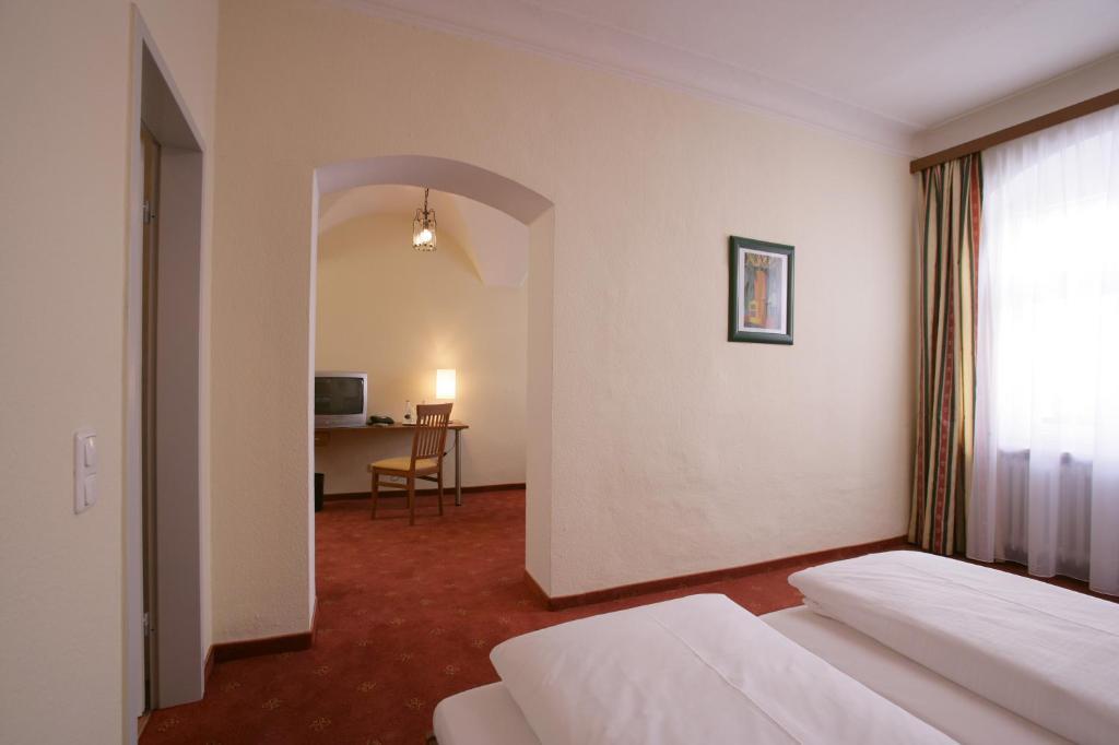 Altstadt-Hotel Zieglerbraeu داخاو الغرفة الصورة